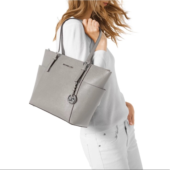COPY - Michael Kors gray jet set shoulder bag - Picture 8 of 17